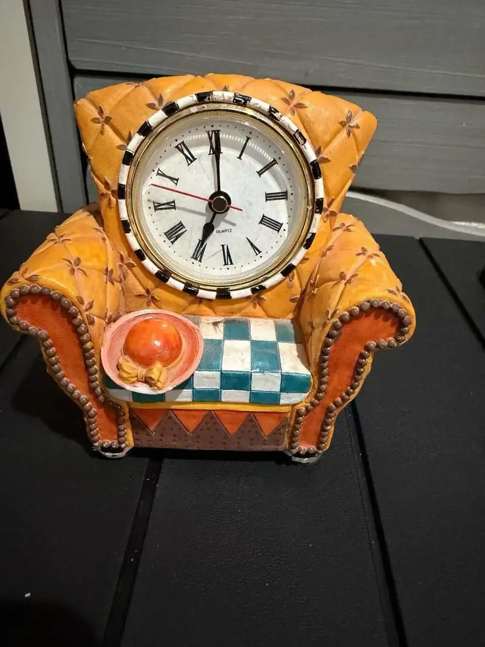 Milson & Louis Hand Painted Quartz Overstuffed Chair Novelty Desk Clock
